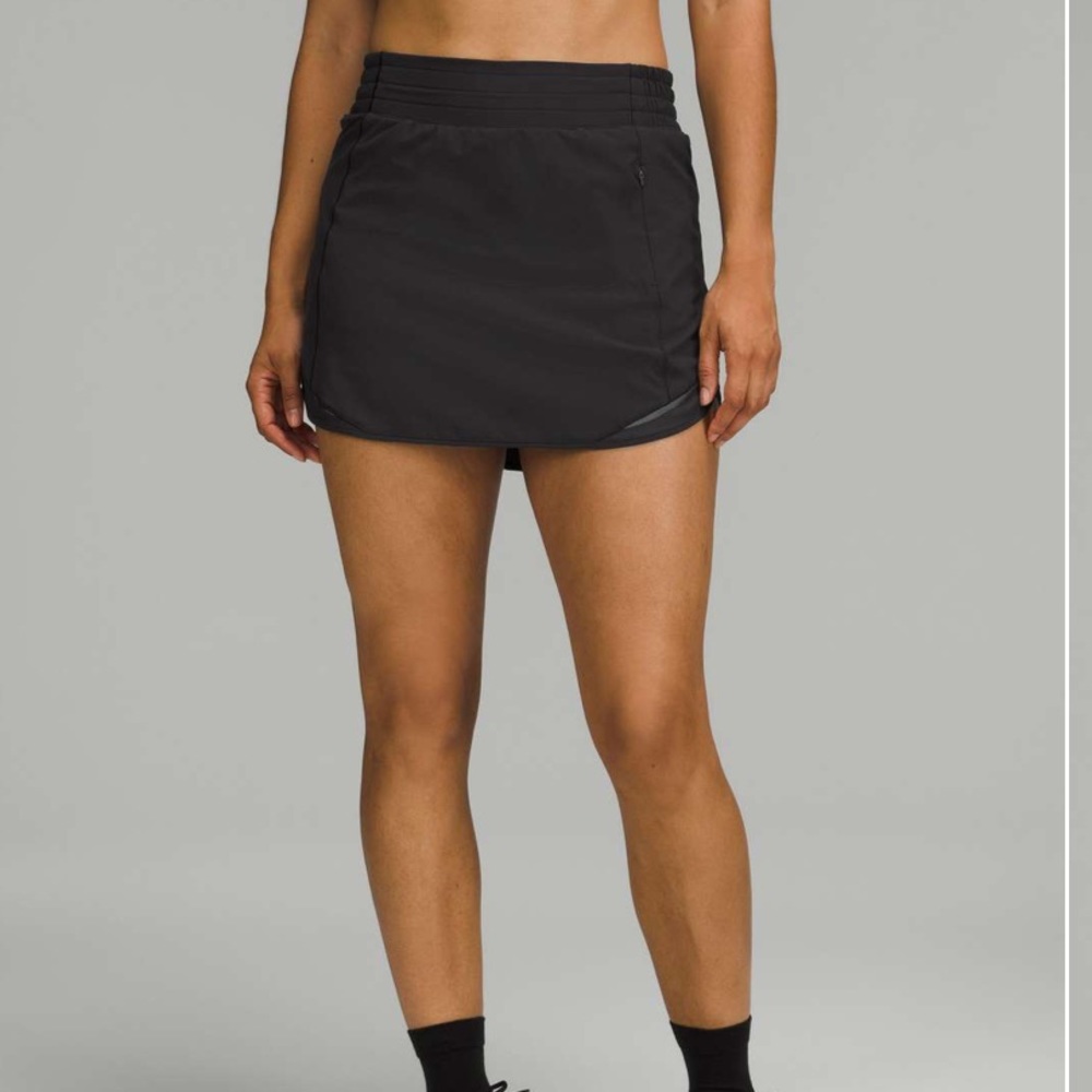 Lululemon Hotty Hot High-Rise Skirt- black- size 4
